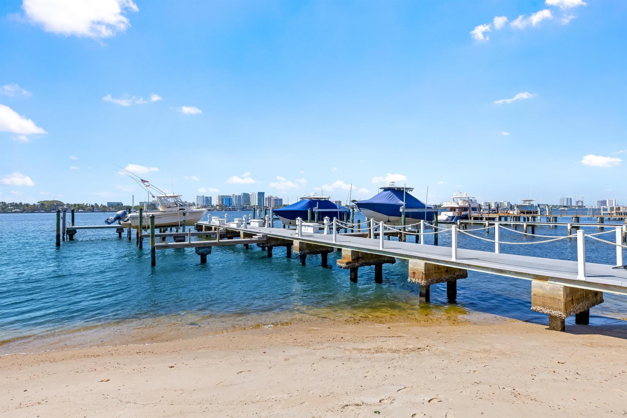 LAKE TOWERS CONDO - Residential