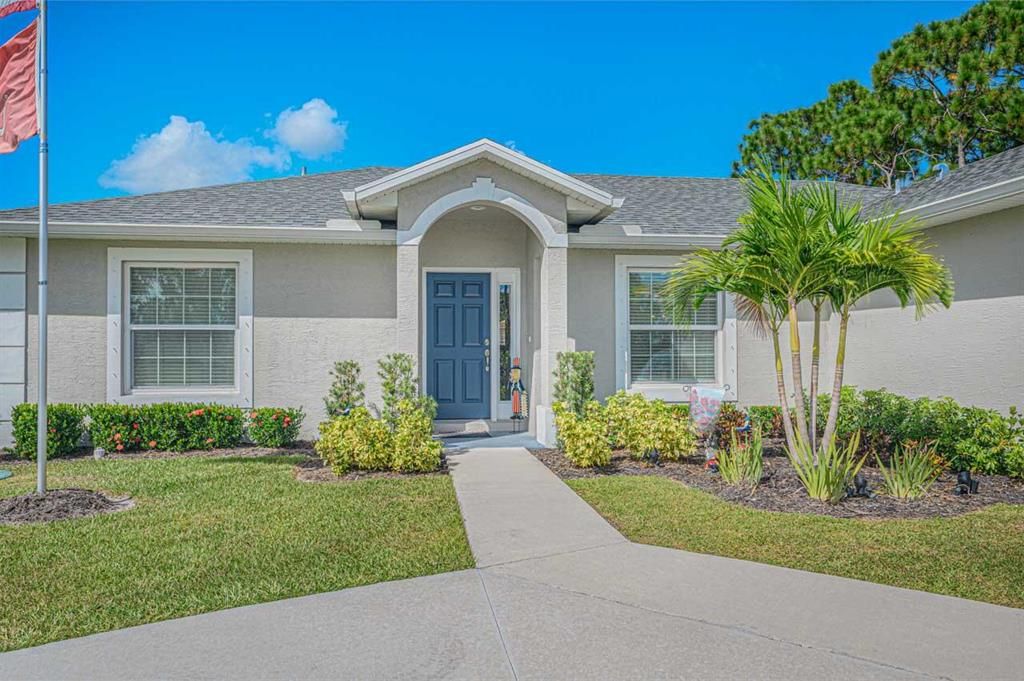 Photo of 6129 NW Densaw Terrace, Port Saint Lucie, FL 34986 (MLS # R10753918)