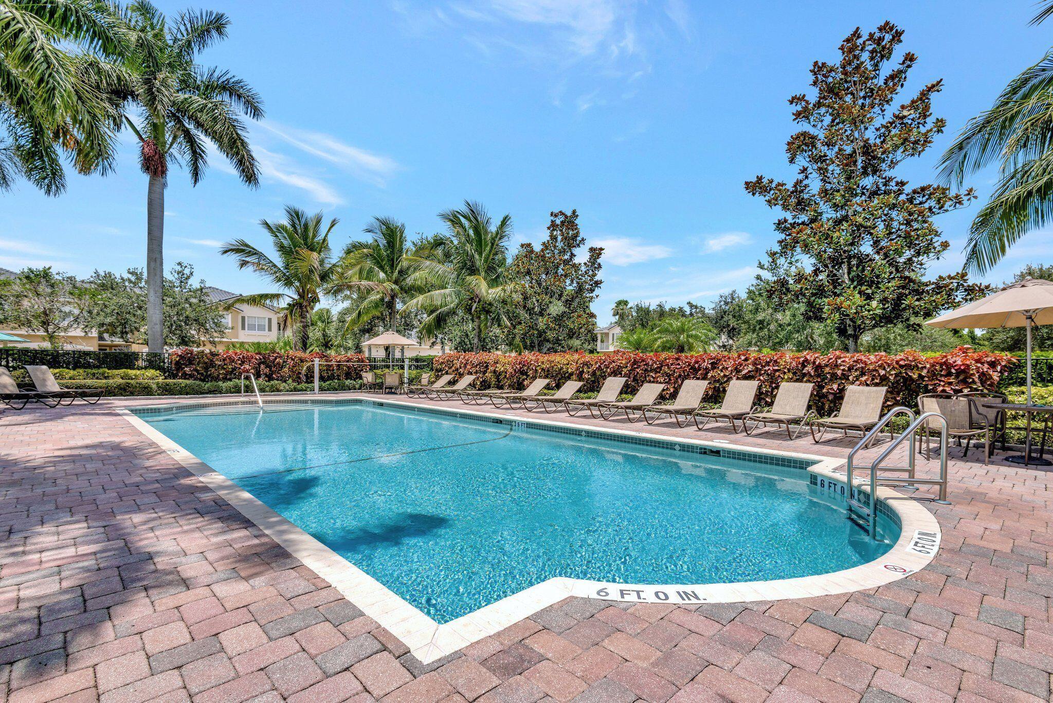 LEXINGTON LAKES - Residential