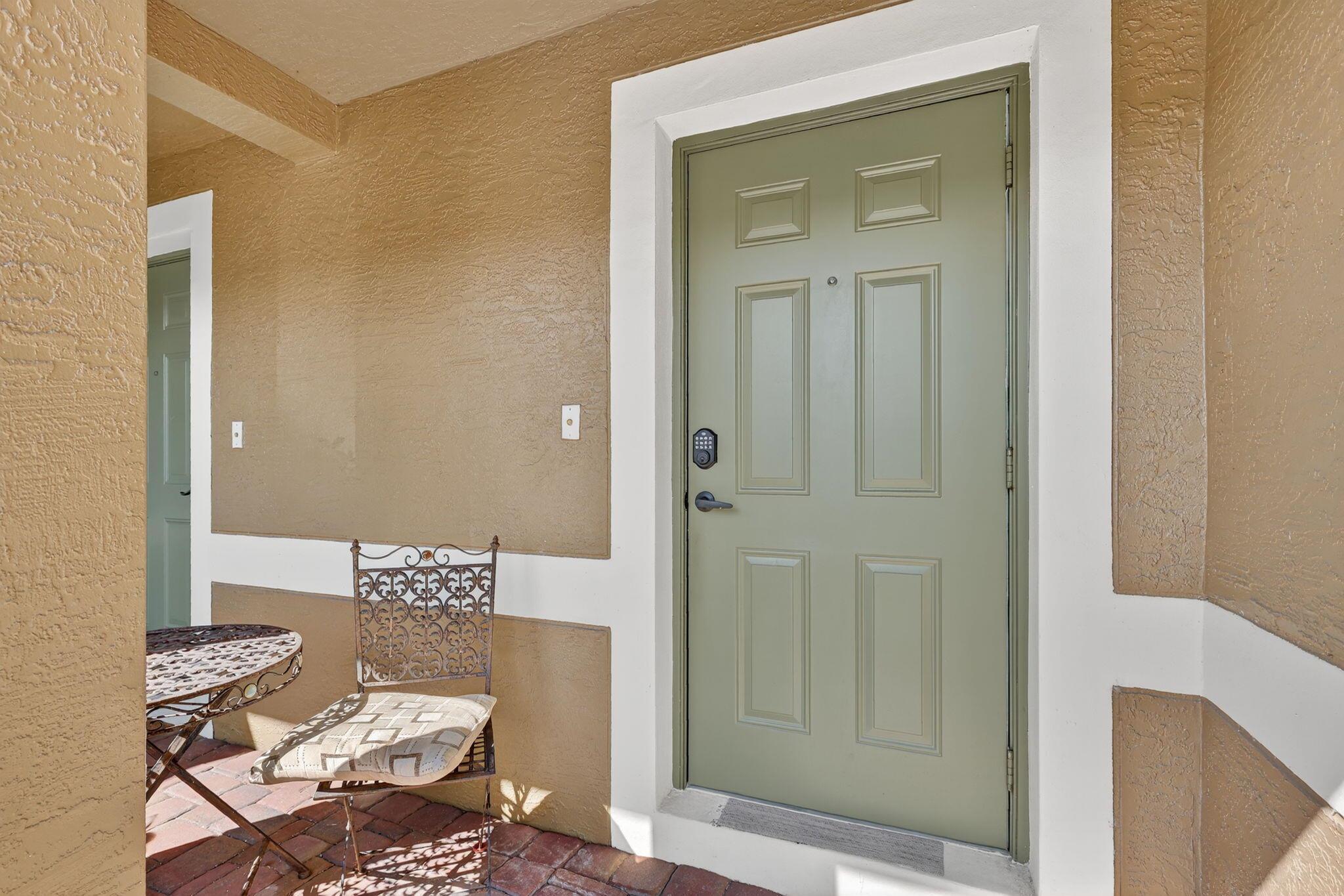 LEXINGTON LAKES - Residential