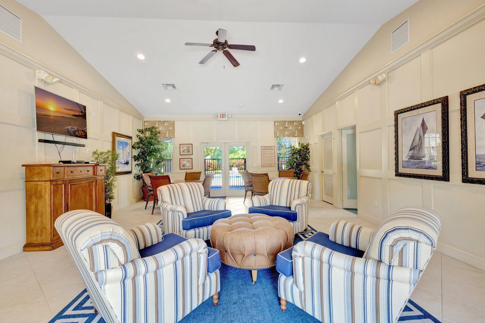 LEXINGTON LAKES - Residential