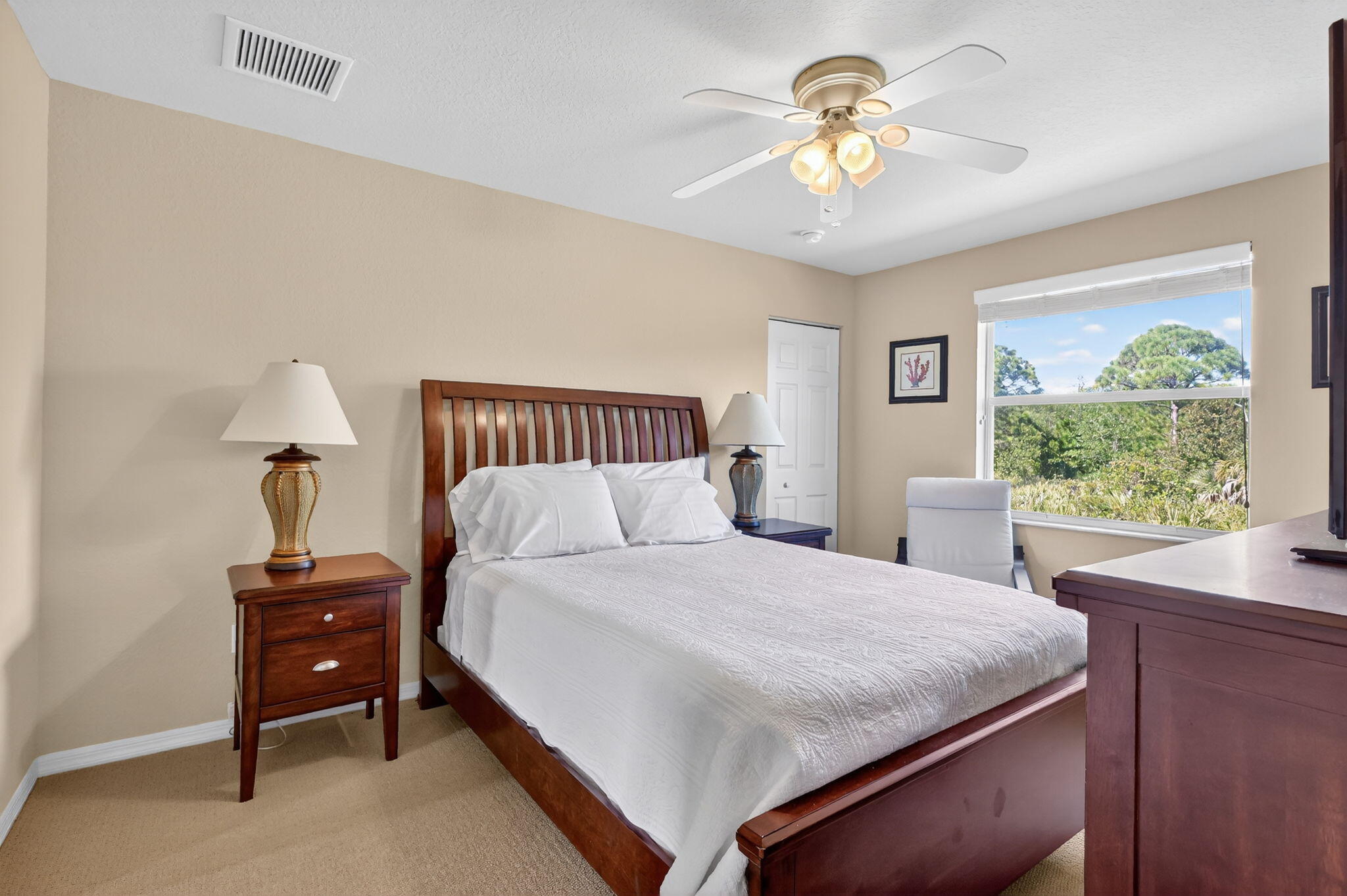 LEXINGTON LAKES - Residential