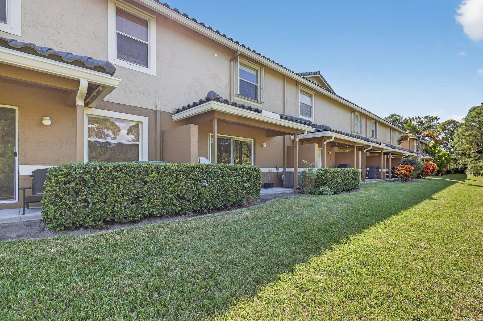 LEXINGTON LAKES - Residential