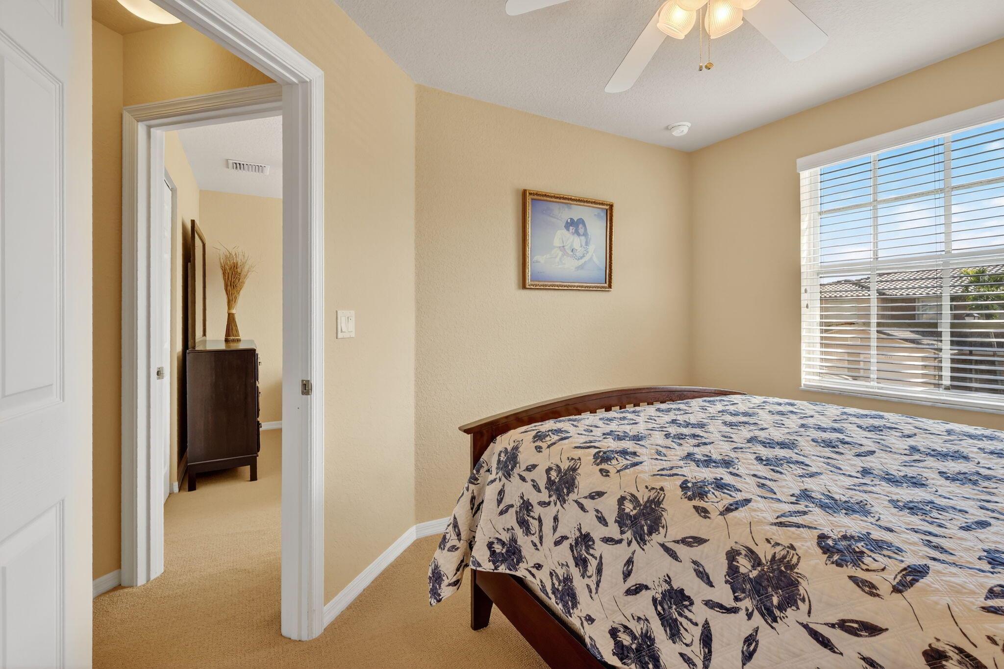 LEXINGTON LAKES - Residential