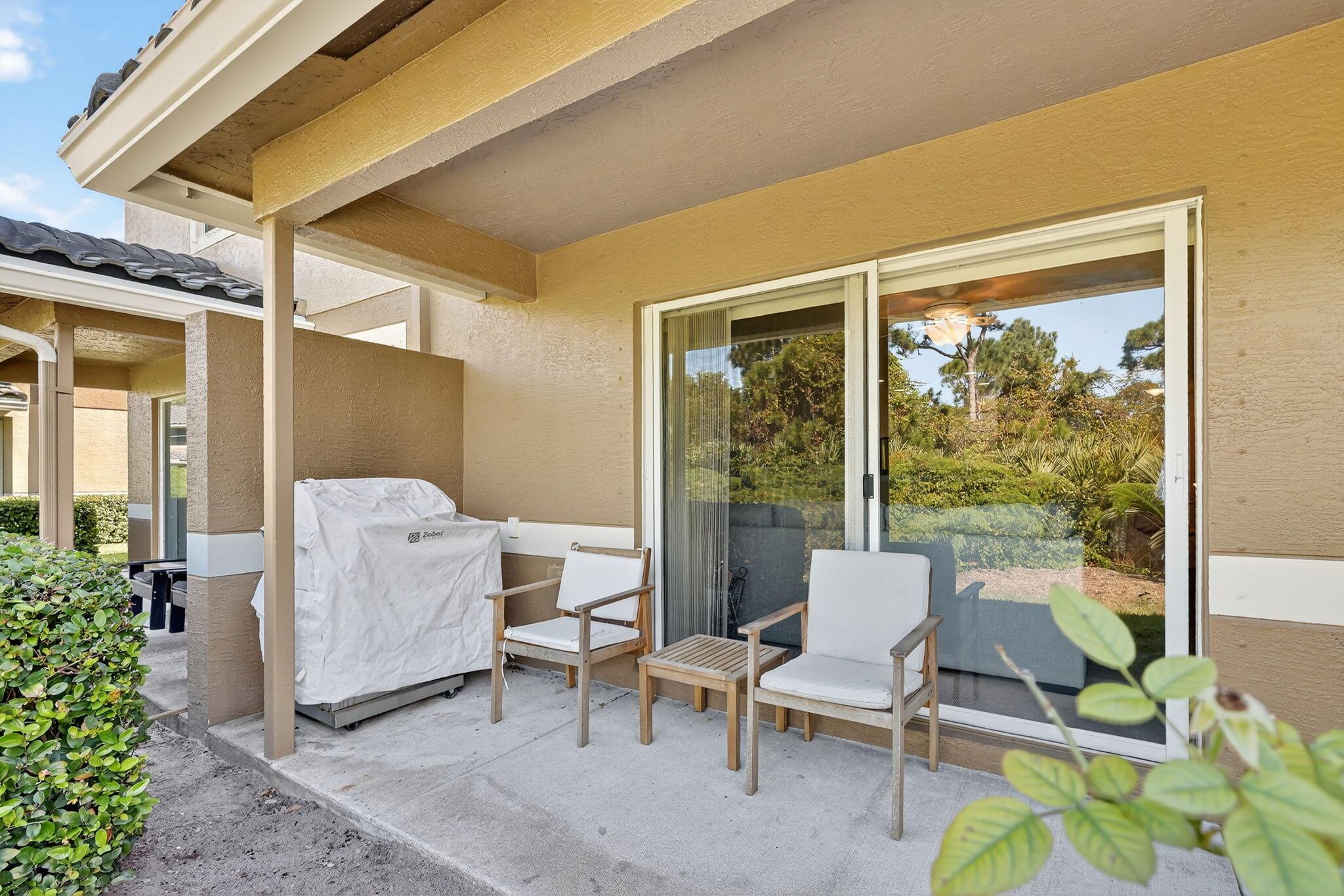 LEXINGTON LAKES - Residential