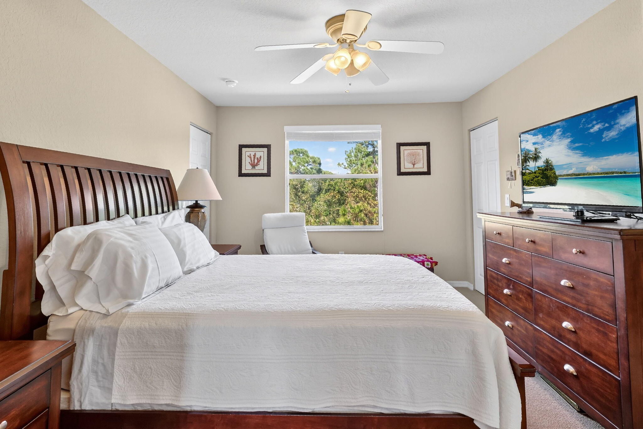 LEXINGTON LAKES - Residential