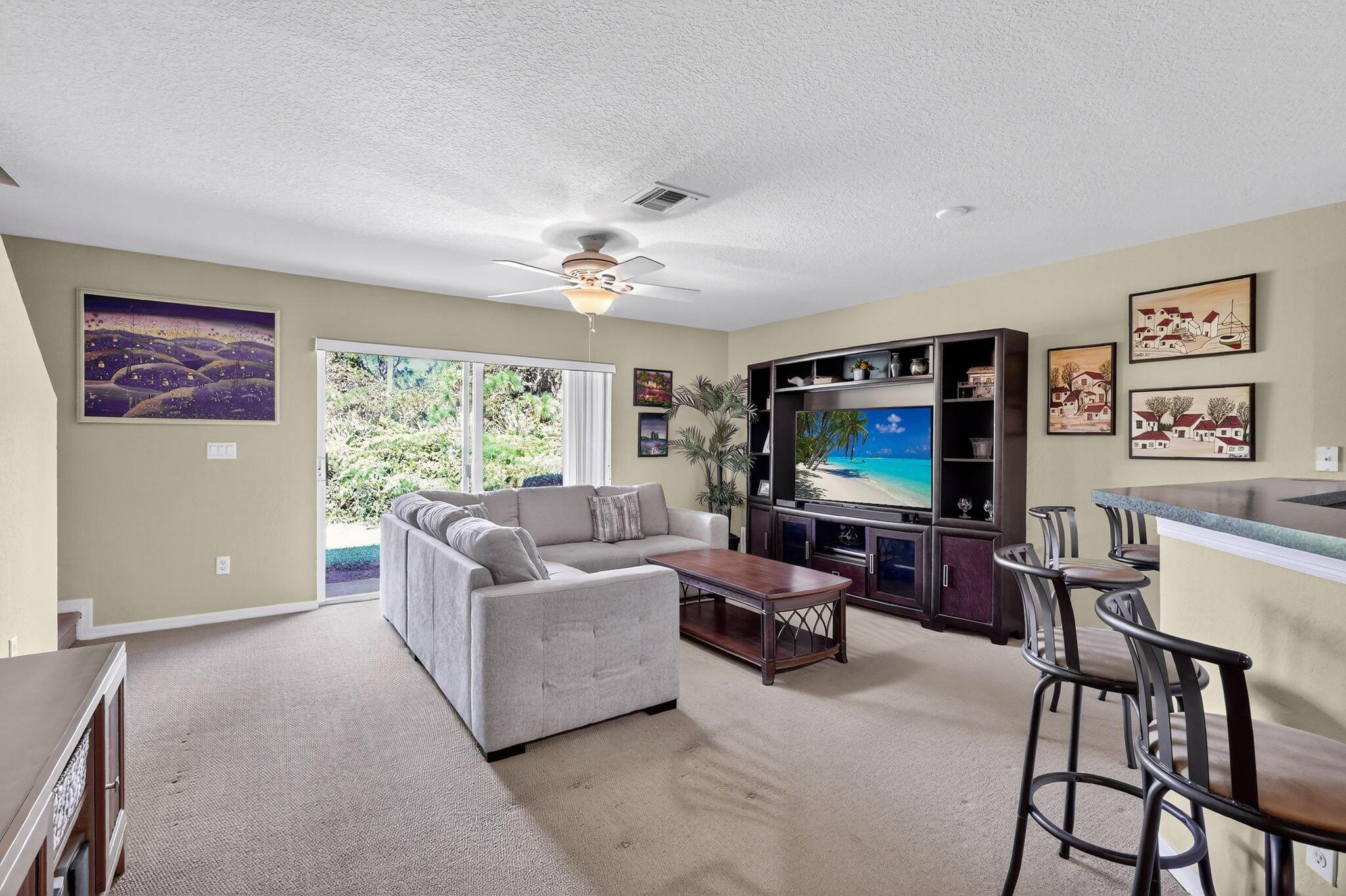 LEXINGTON LAKES - Residential