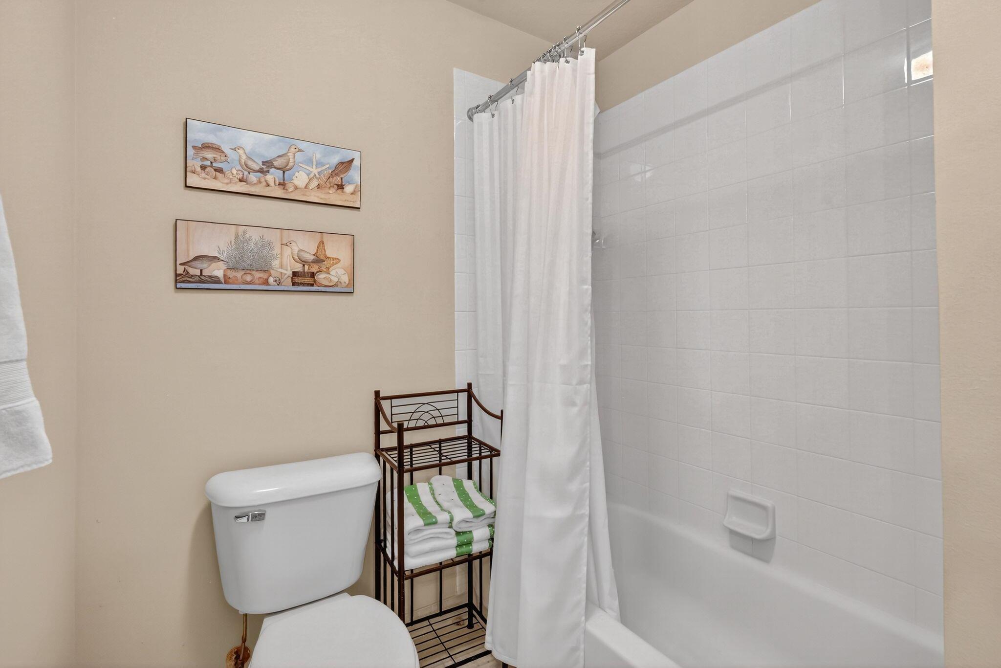 LEXINGTON LAKES - Residential