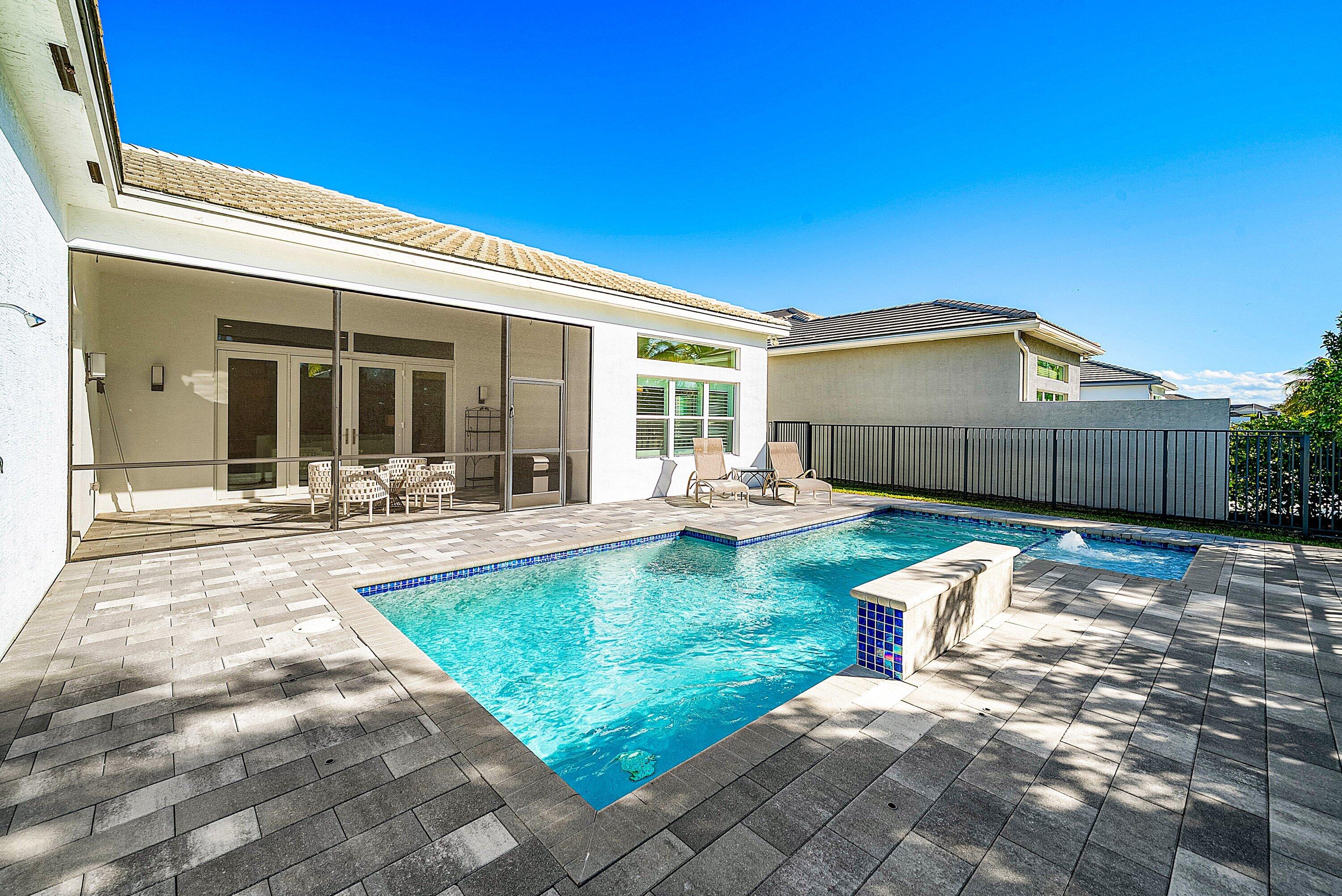 Valencia Sound - Residential