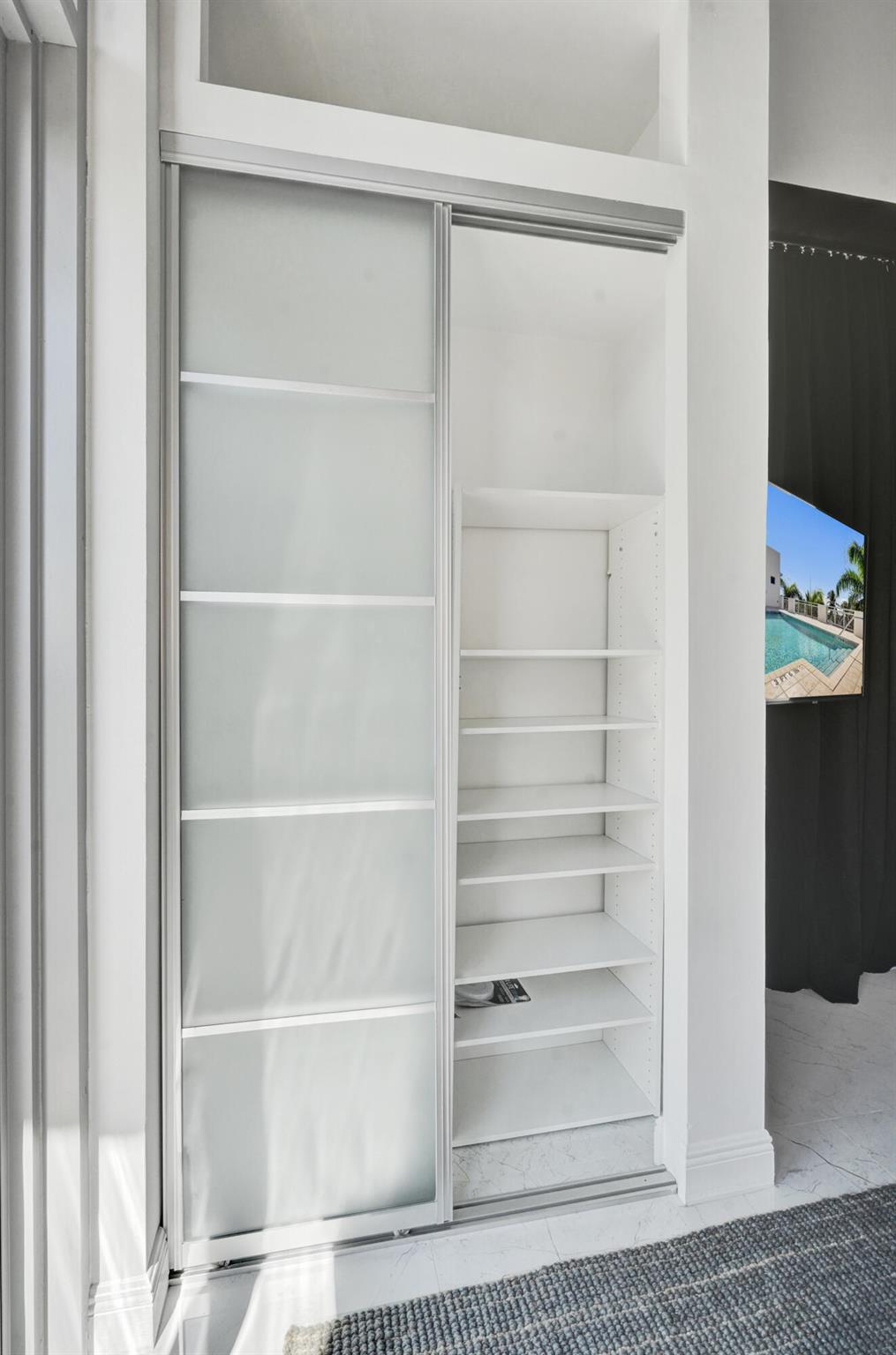 MERIDIAN DELRAY CONDO - Residential Lease
