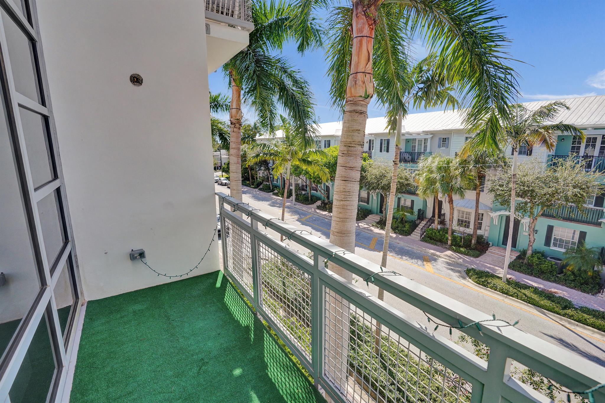 MERIDIAN DELRAY CONDO - Residential Lease