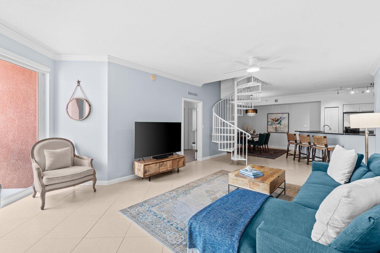 225 NE 1st Street 415