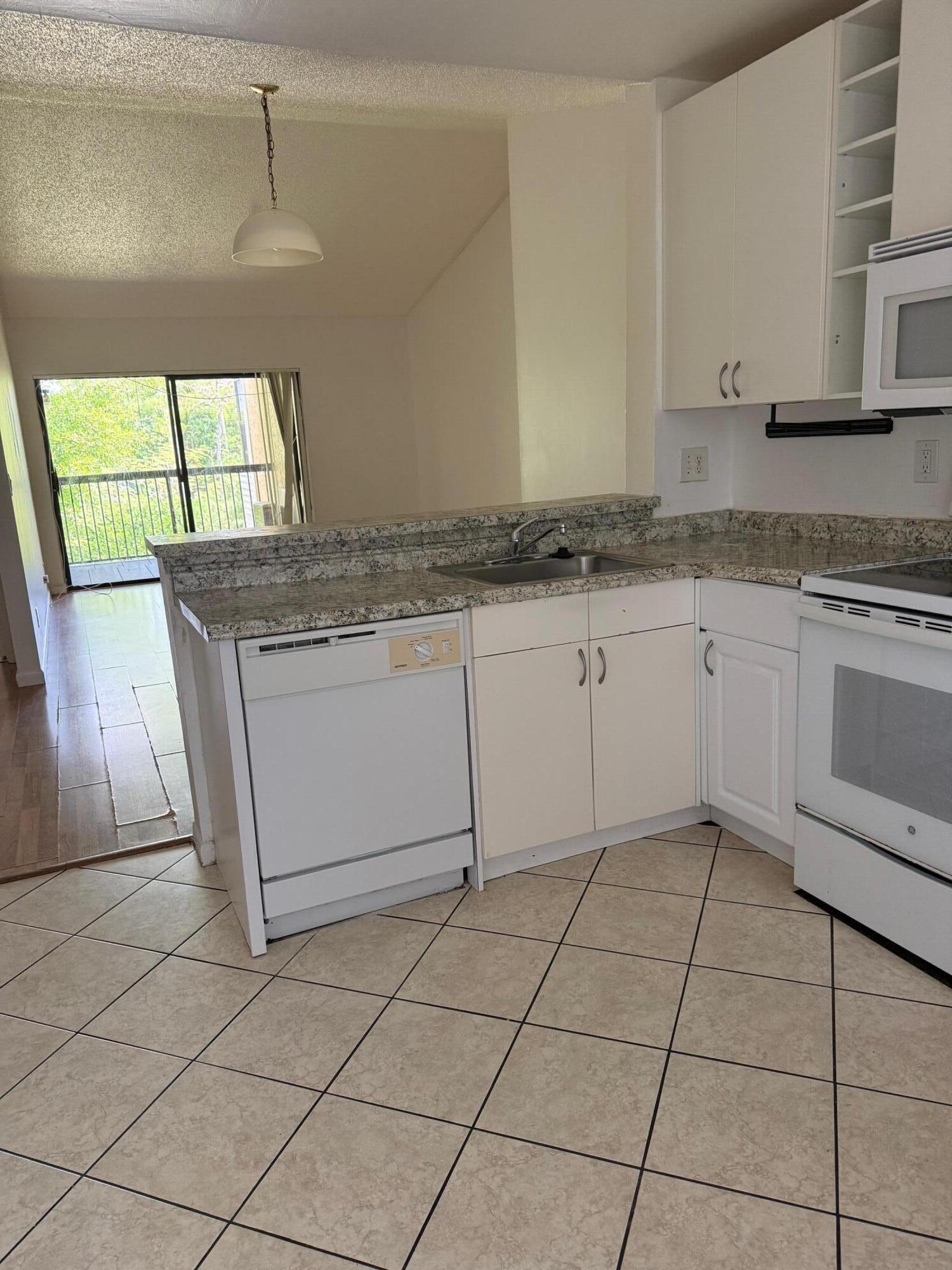 GRAND OASIS CONDO - Residential