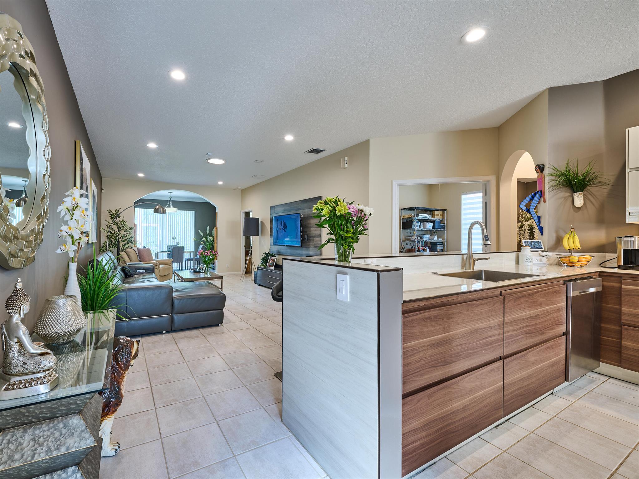 MAJESTIC ISLES 1 - Residential