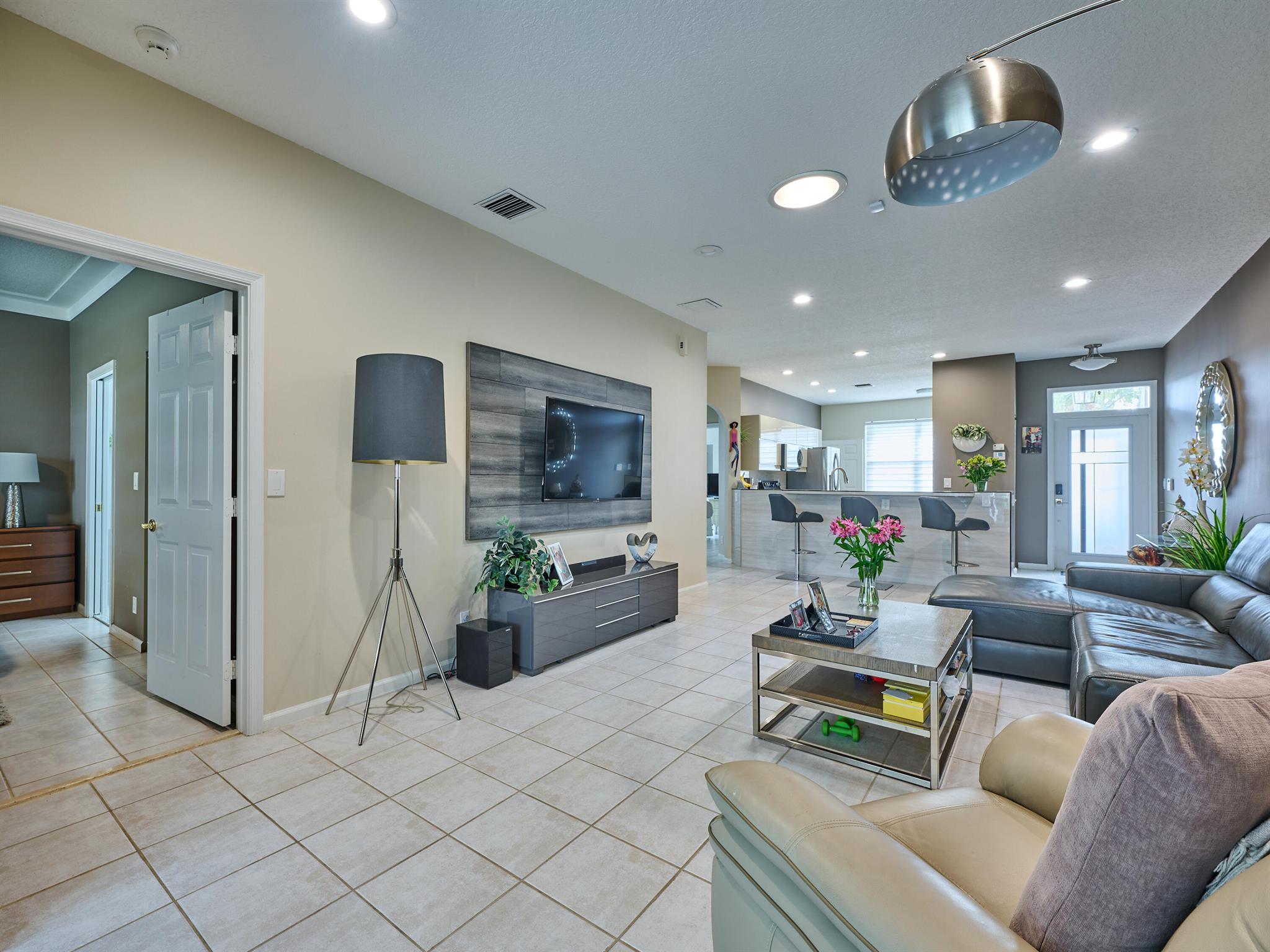 MAJESTIC ISLES 1 - Residential