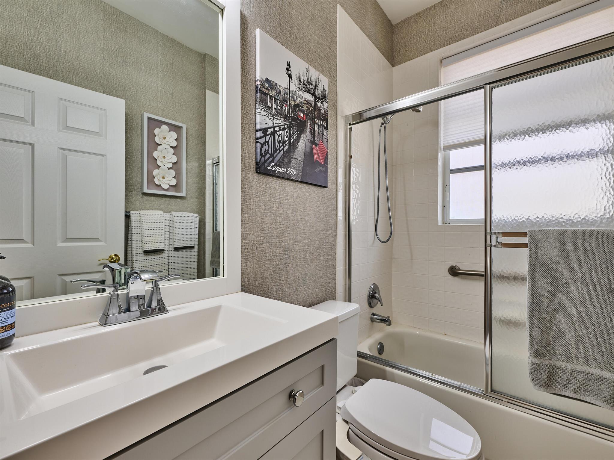 MAJESTIC ISLES 1 - Residential