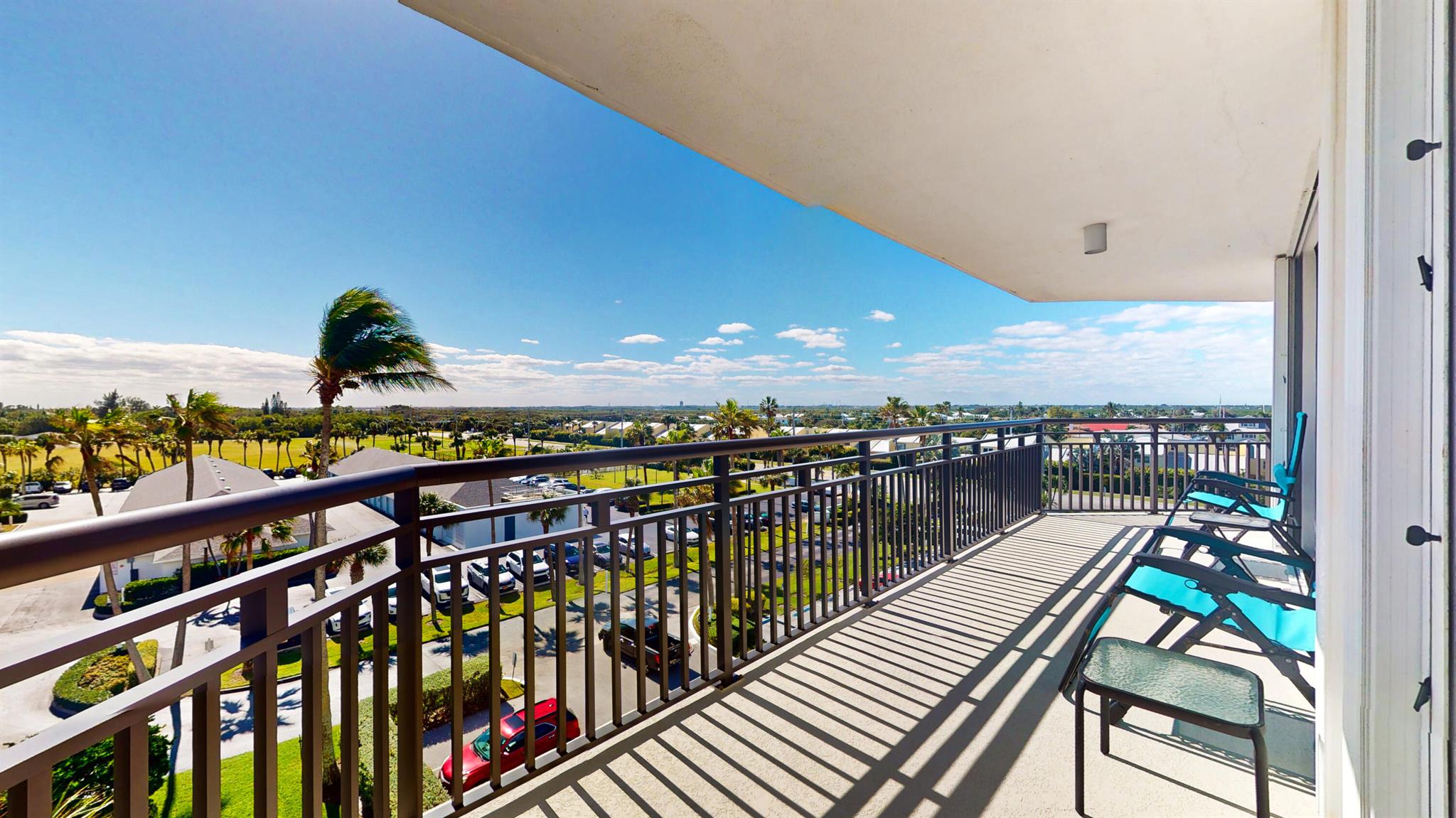 BARCLAY BEACH CLUB PHASE - Residential