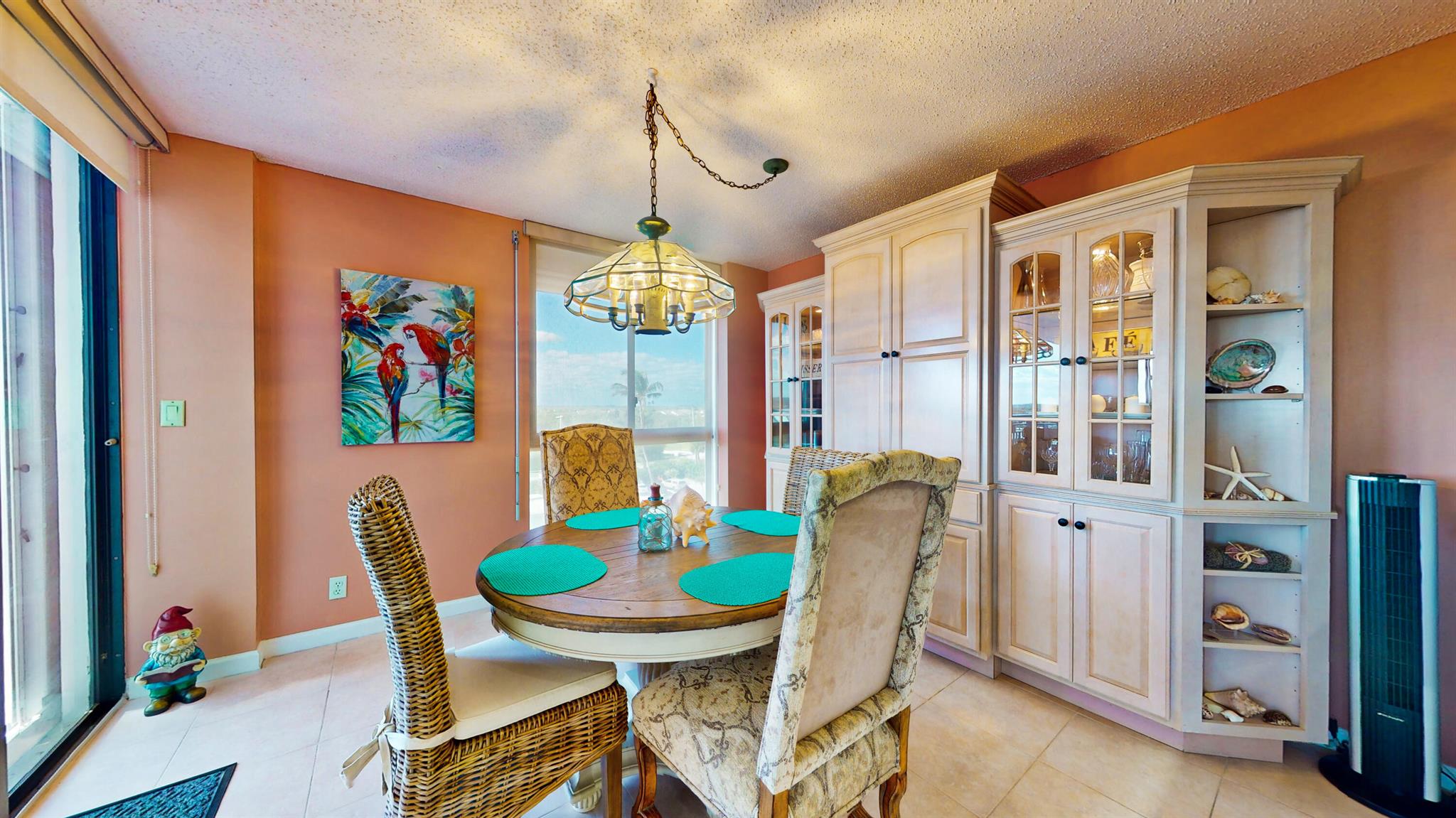 BARCLAY BEACH CLUB PHASE - Residential