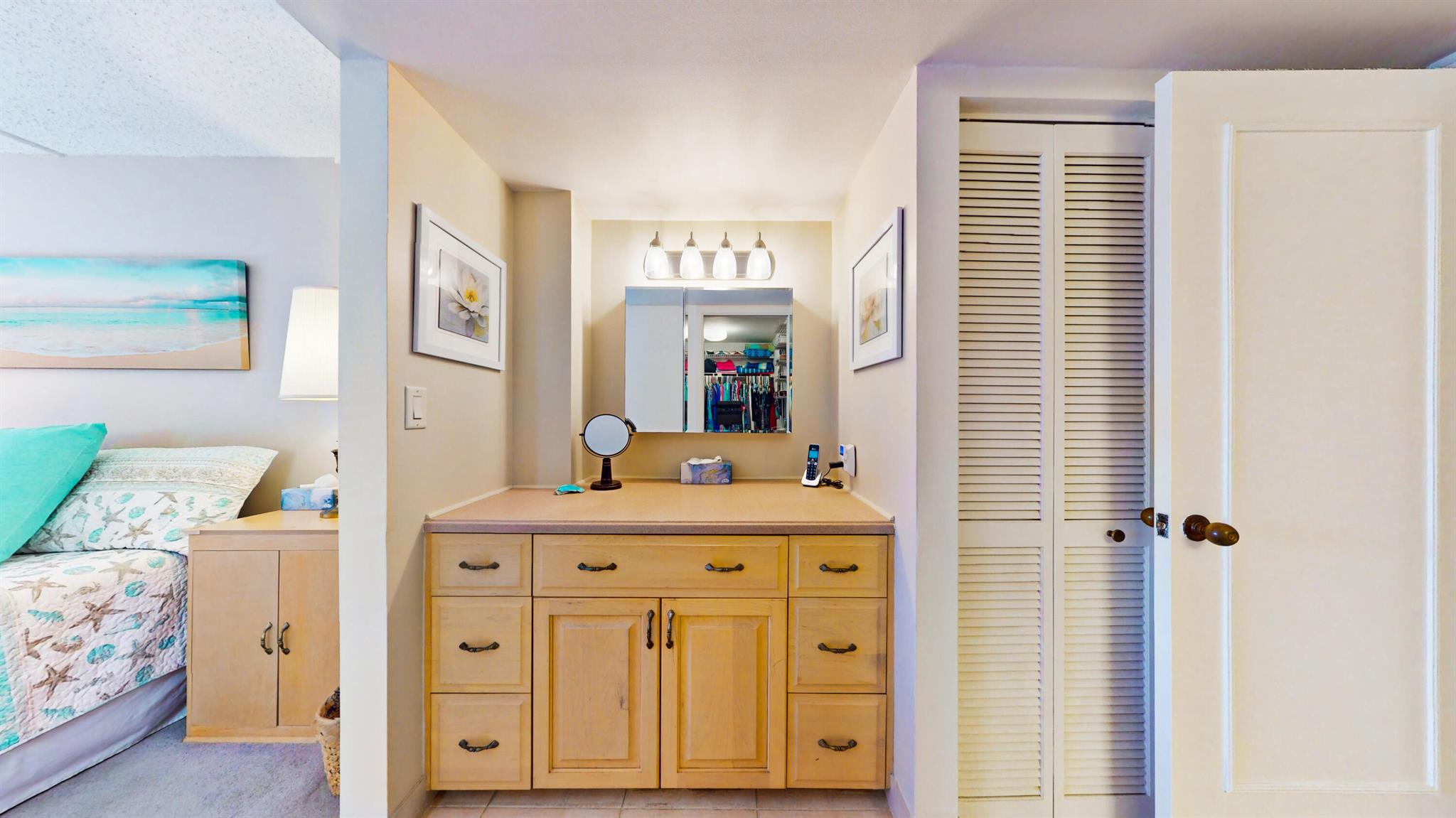 BARCLAY BEACH CLUB PHASE - Residential