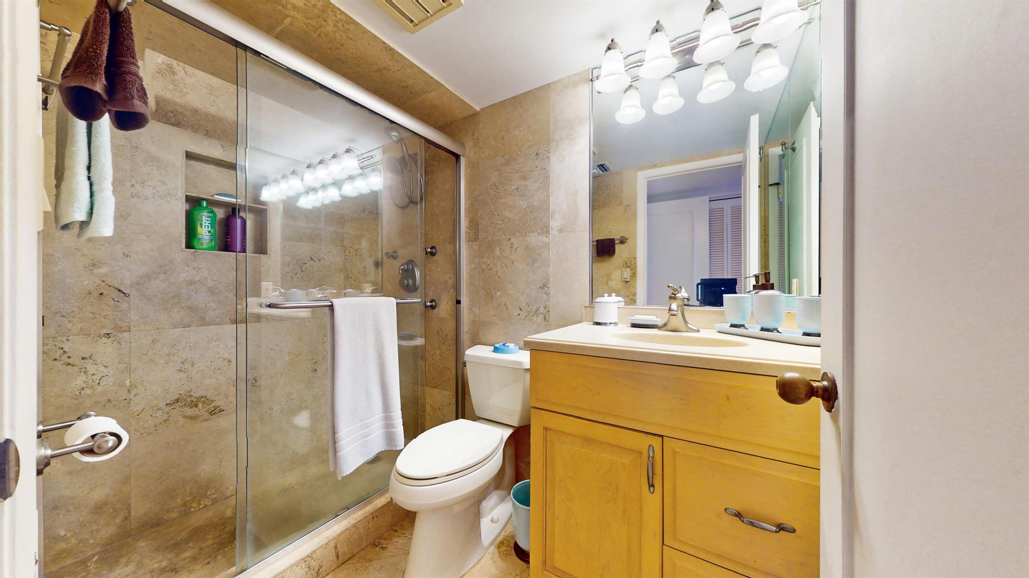 BARCLAY BEACH CLUB PHASE - Residential