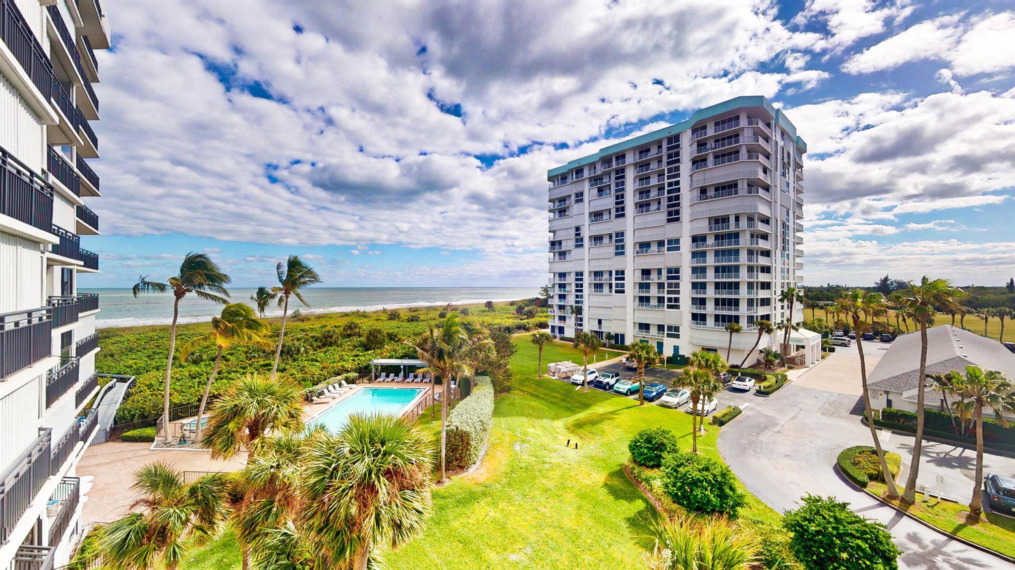 BARCLAY BEACH CLUB PHASE - Residential