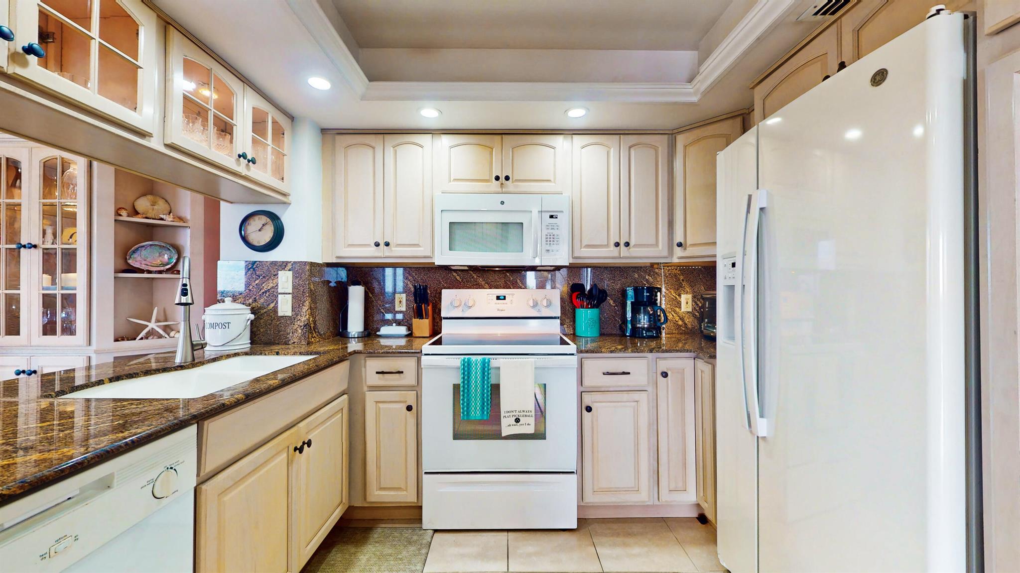 BARCLAY BEACH CLUB PHASE - Residential