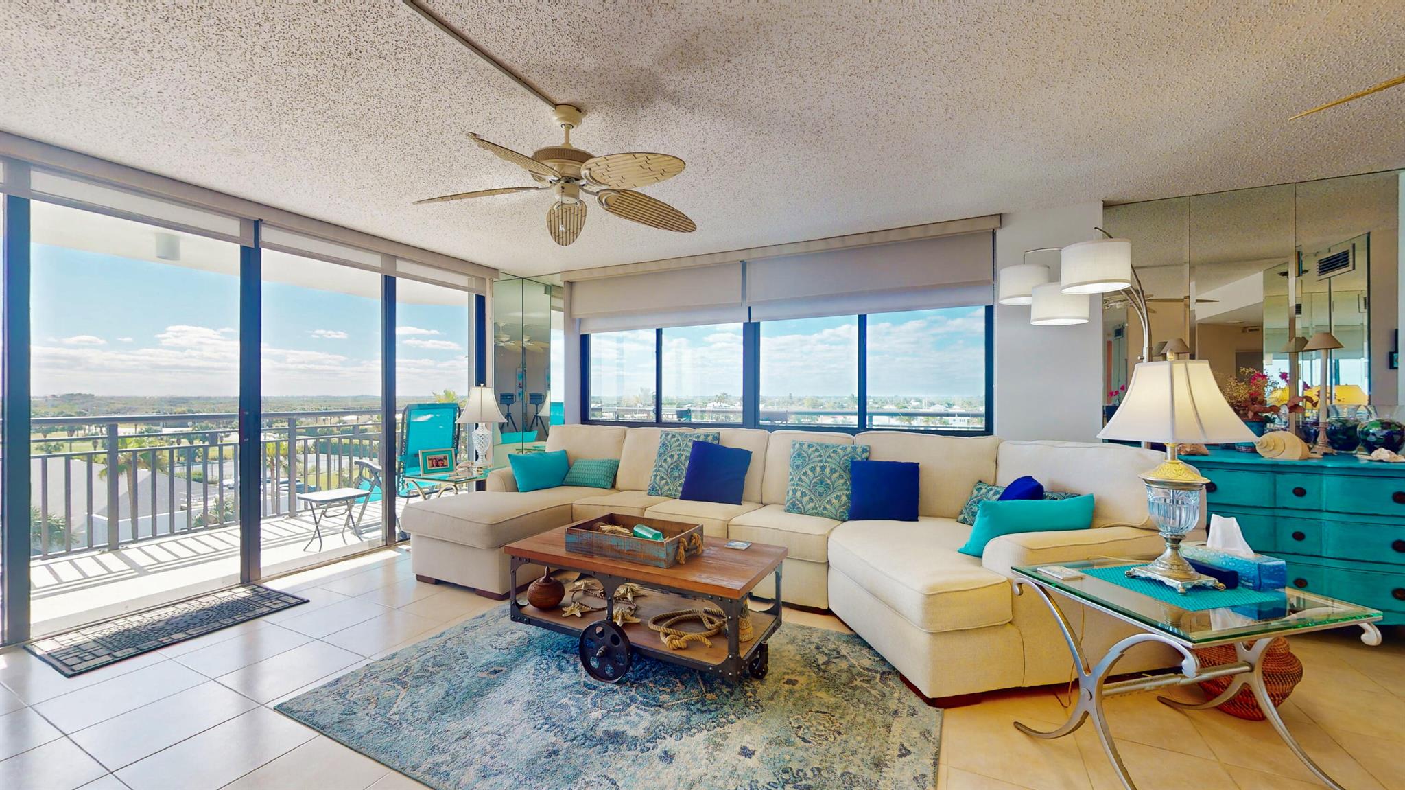 BARCLAY BEACH CLUB PHASE - Residential