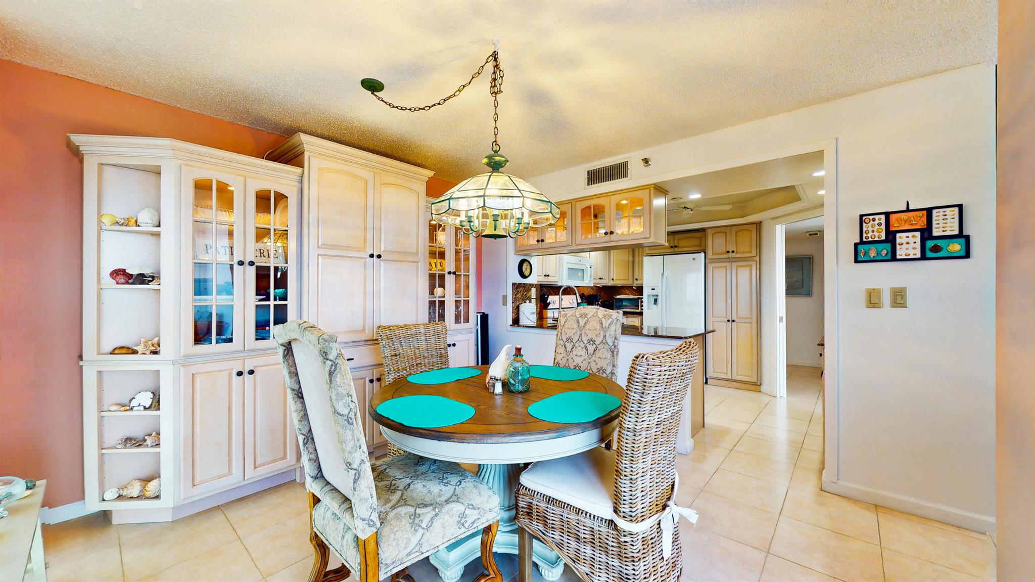 BARCLAY BEACH CLUB PHASE - Residential