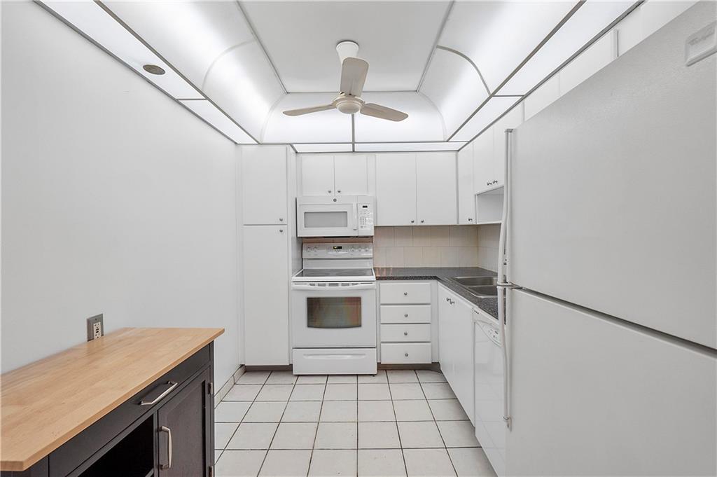 PARK PLACE CONDO - Residential