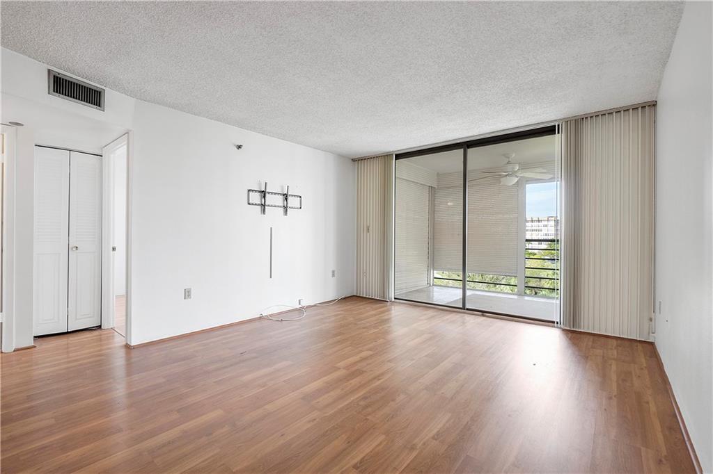 PARK PLACE CONDO - Residential