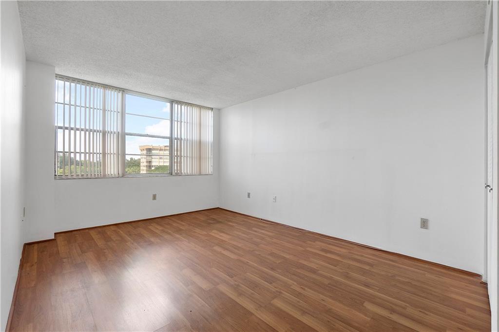 PARK PLACE CONDO - Residential