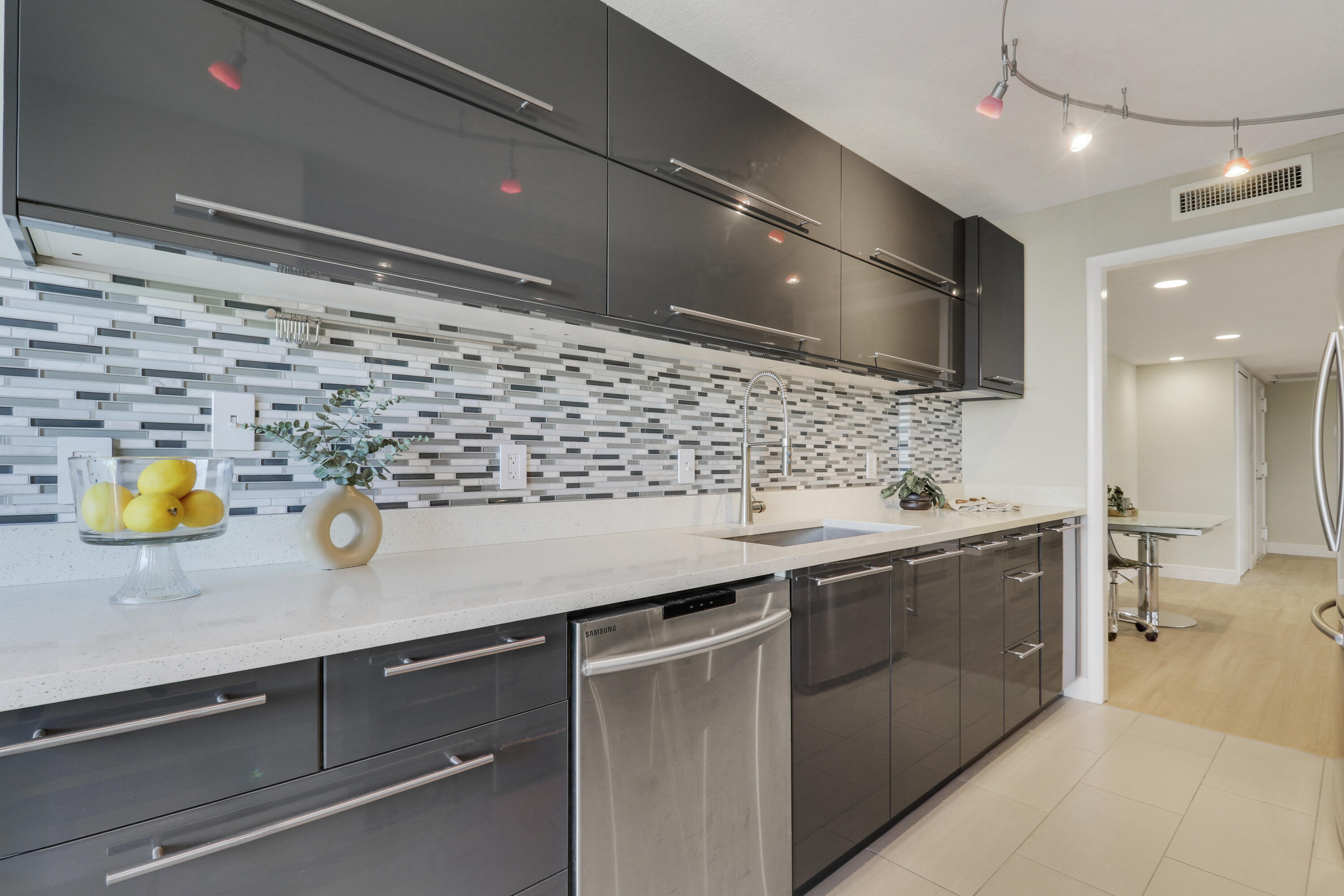 COTE D AZUR CONDO - Residential