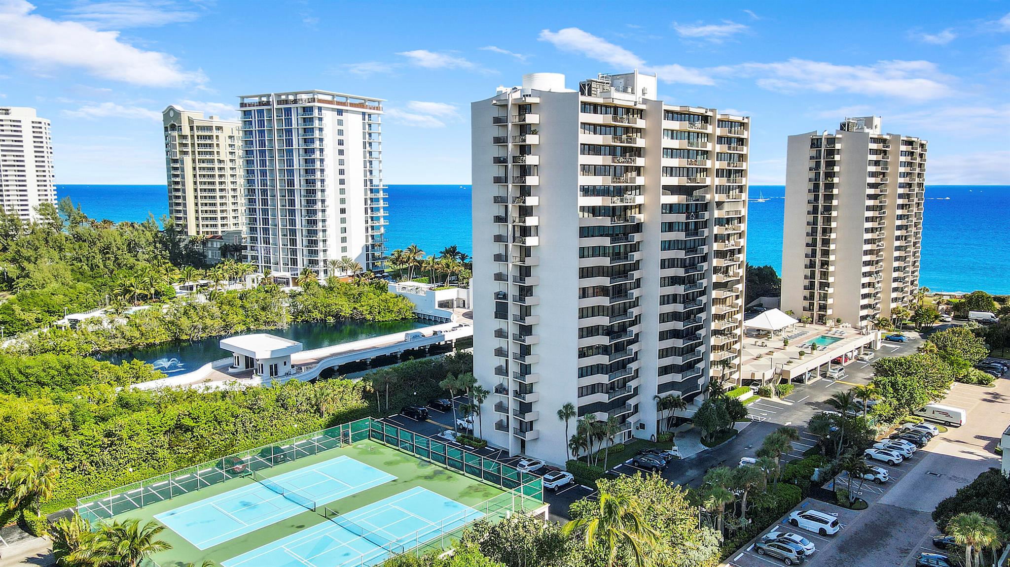 4200 N Ocean Drive 2-204