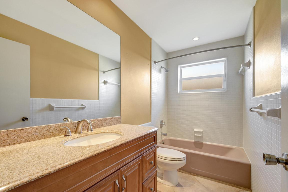 LAKE CLARKE TERR - Residential Lease