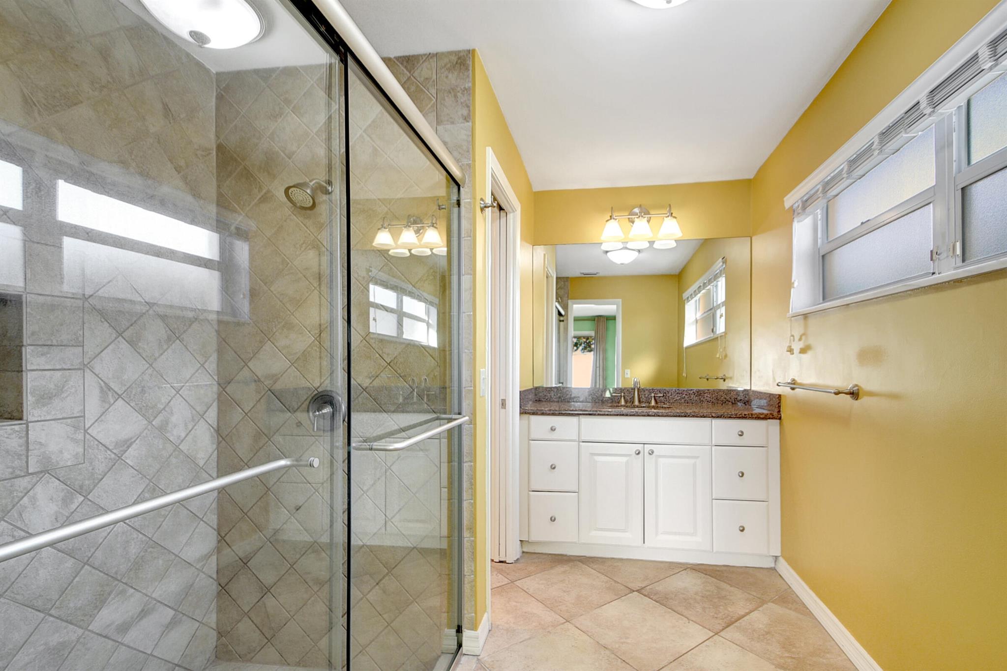 LAKE CLARKE TERR - Residential Lease