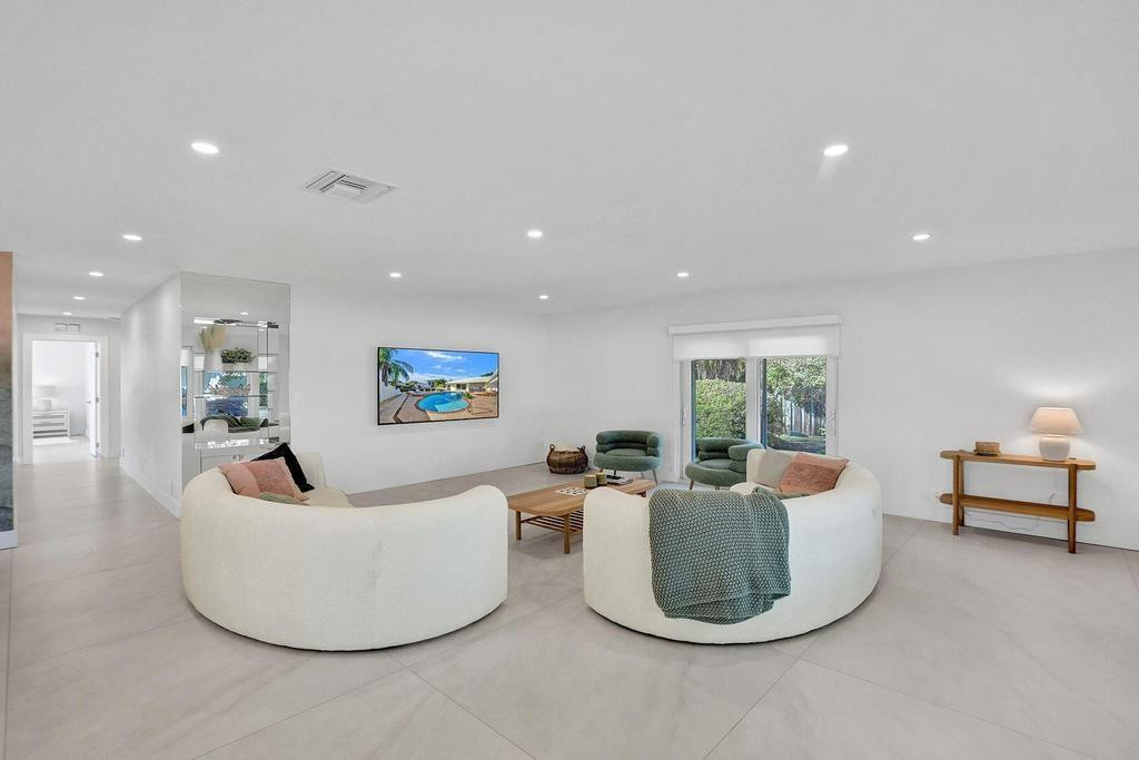 LANDINGS FIRST SEC - Residential Lease
