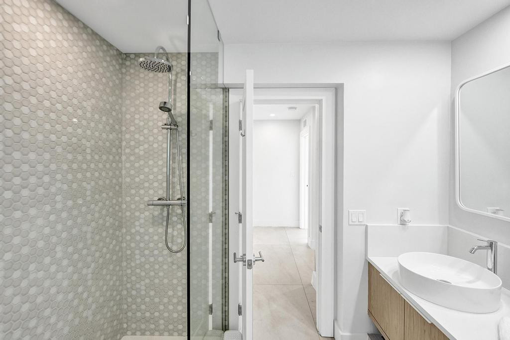 LANDINGS FIRST SEC - Residential Lease