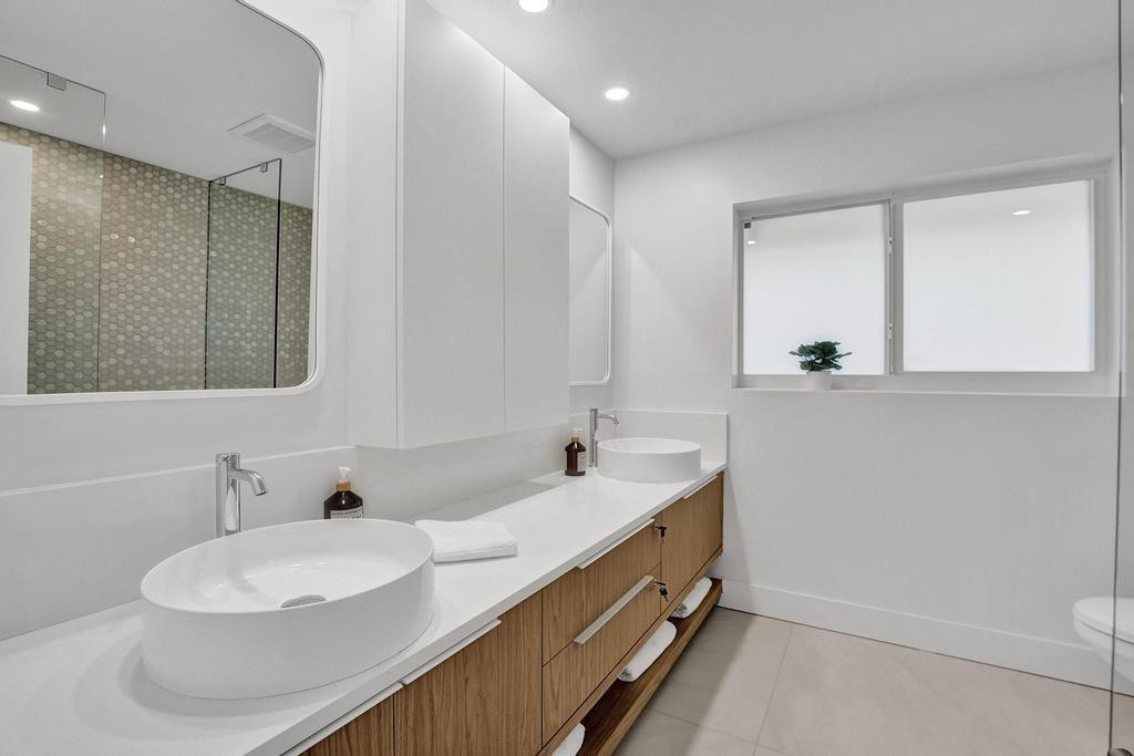 LANDINGS FIRST SEC - Residential Lease