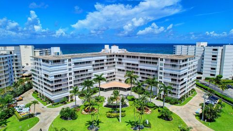 A home in South Palm Beach