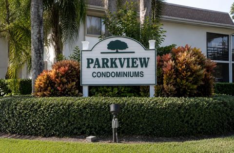 Photo of 1201 SE Parkview Place #G4, Stuart, FL 34994 (MLS # B26031709)