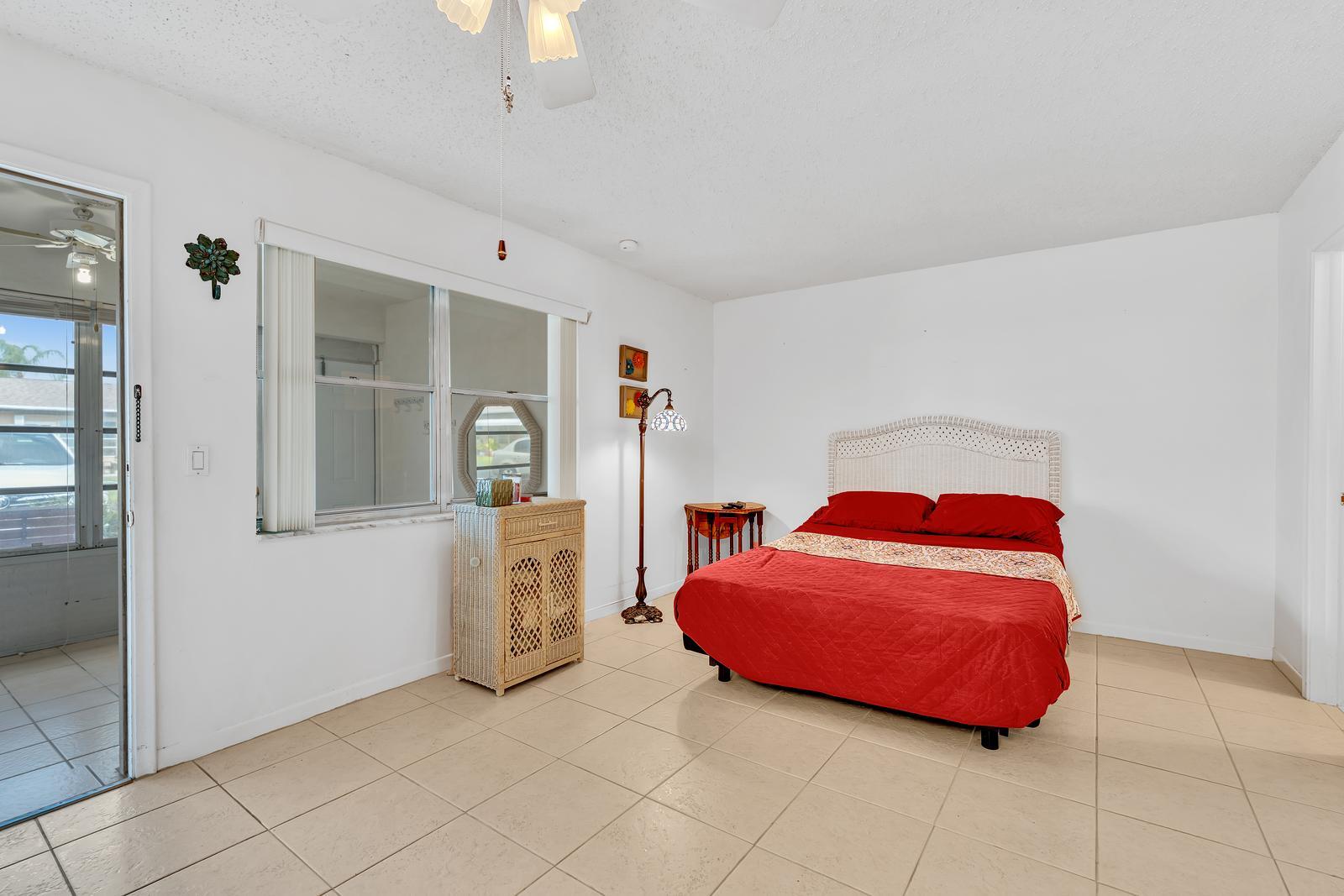HIGH POINT OF DELRAY SEC 4 - Residential