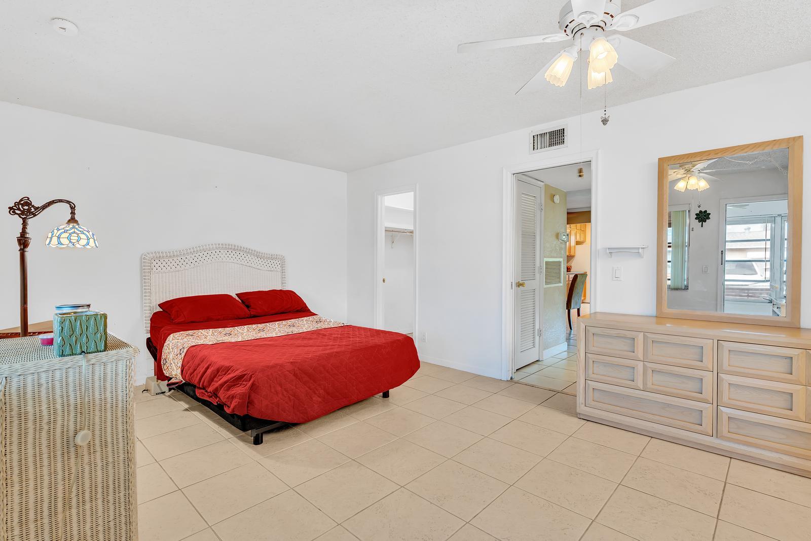 HIGH POINT OF DELRAY SEC 4 - Residential