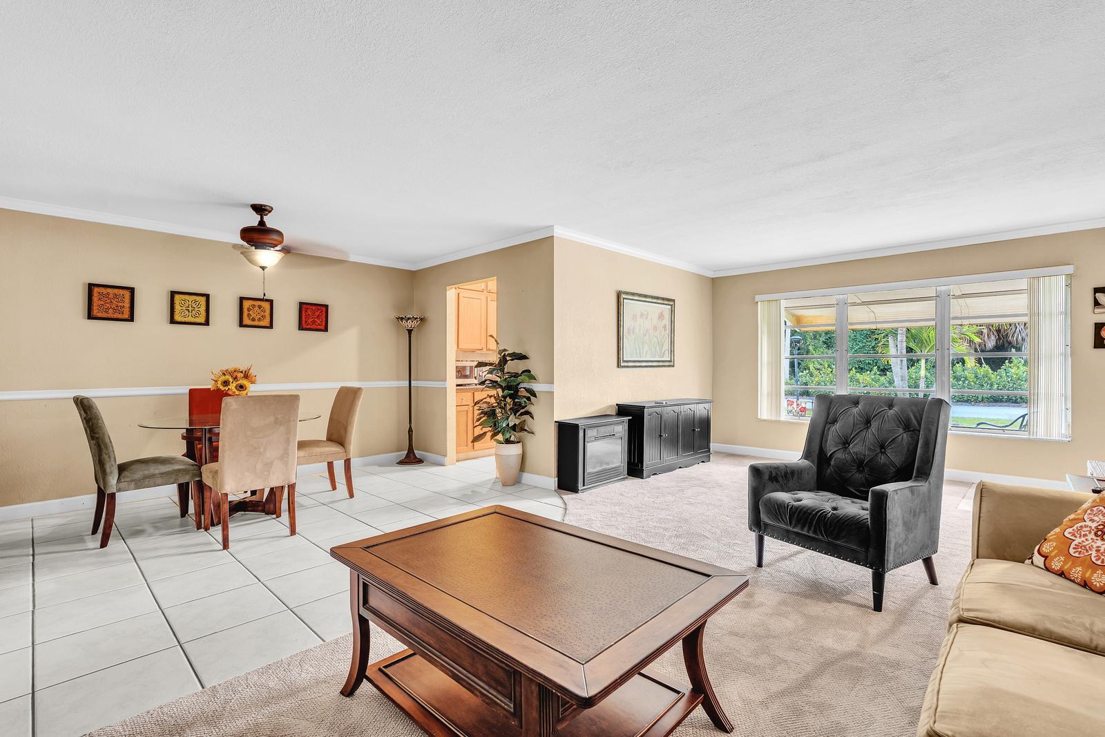 HIGH POINT OF DELRAY SEC 4 - Residential