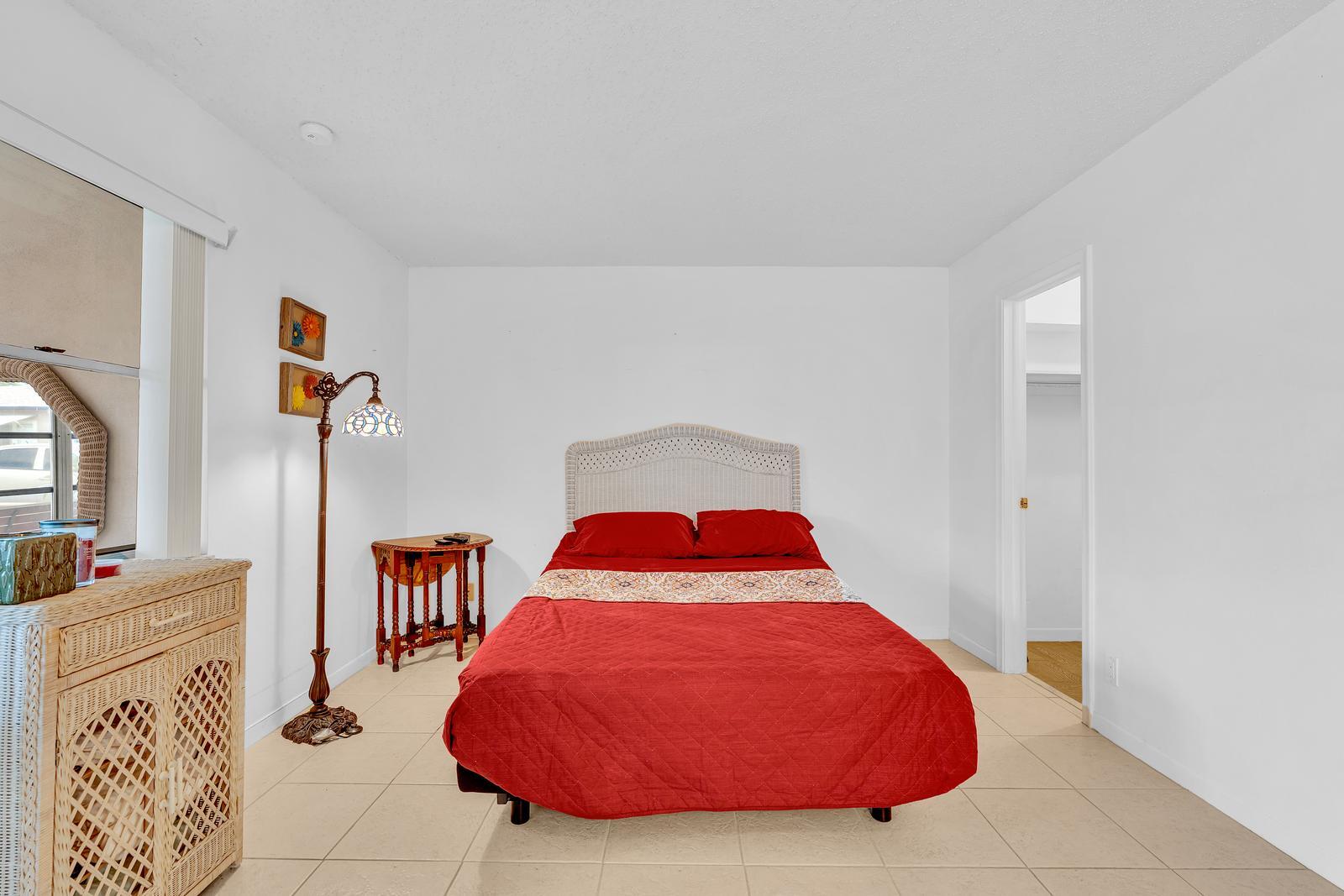 HIGH POINT OF DELRAY SEC 4 - Residential