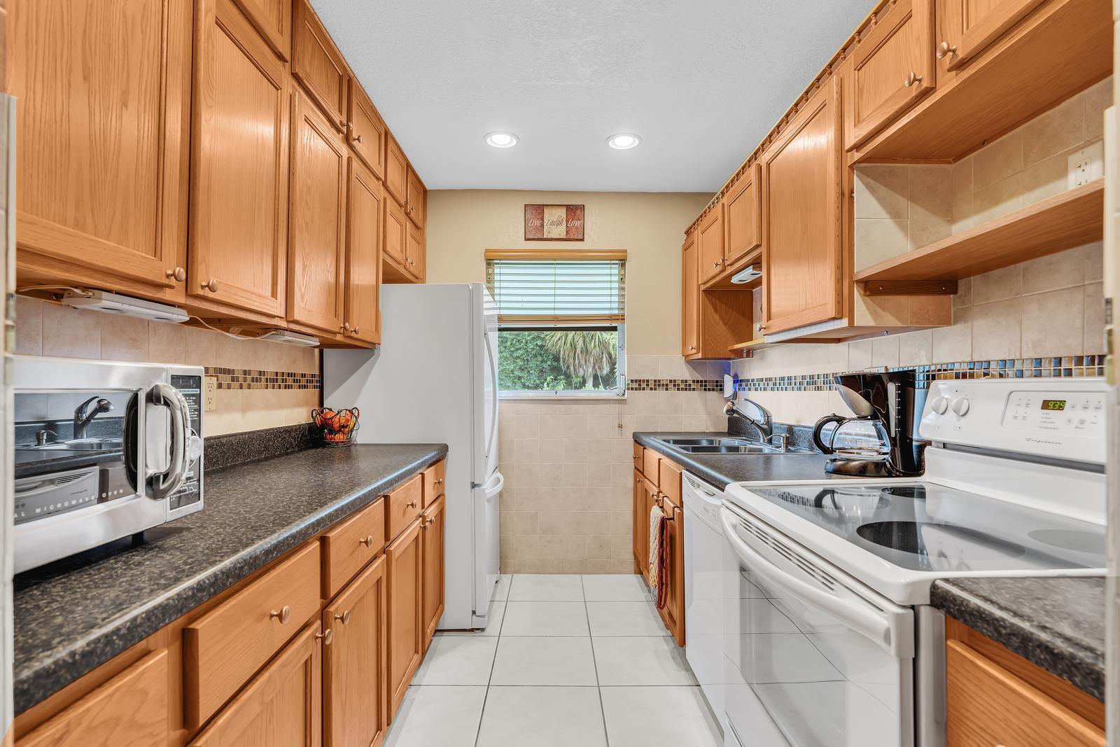 HIGH POINT OF DELRAY SEC 4 - Residential