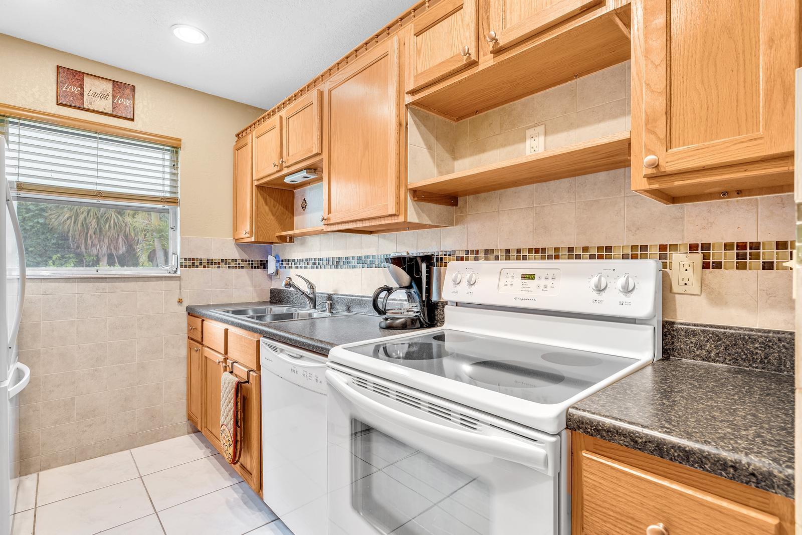 HIGH POINT OF DELRAY SEC 4 - Residential