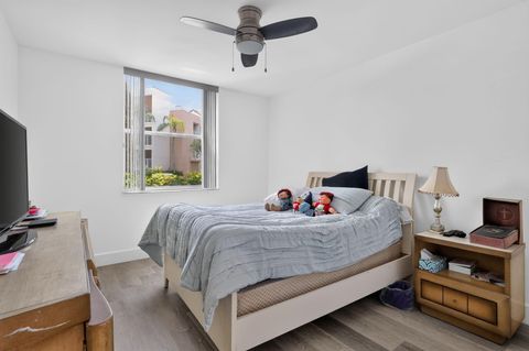 Tiny photo for 2731 Ocean Club Boulevard #102, Hollywood, FL 33019 (MLS # B26050154)