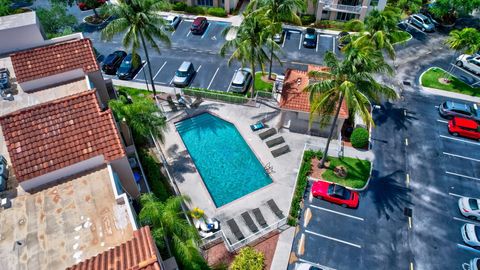 Tiny photo for 2731 Ocean Club Boulevard #102, Hollywood, FL 33019 (MLS # B26050154)