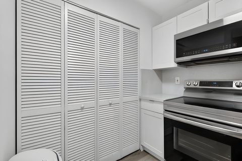 Tiny photo for 2731 Ocean Club Boulevard #102, Hollywood, FL 33019 (MLS # B26050154)