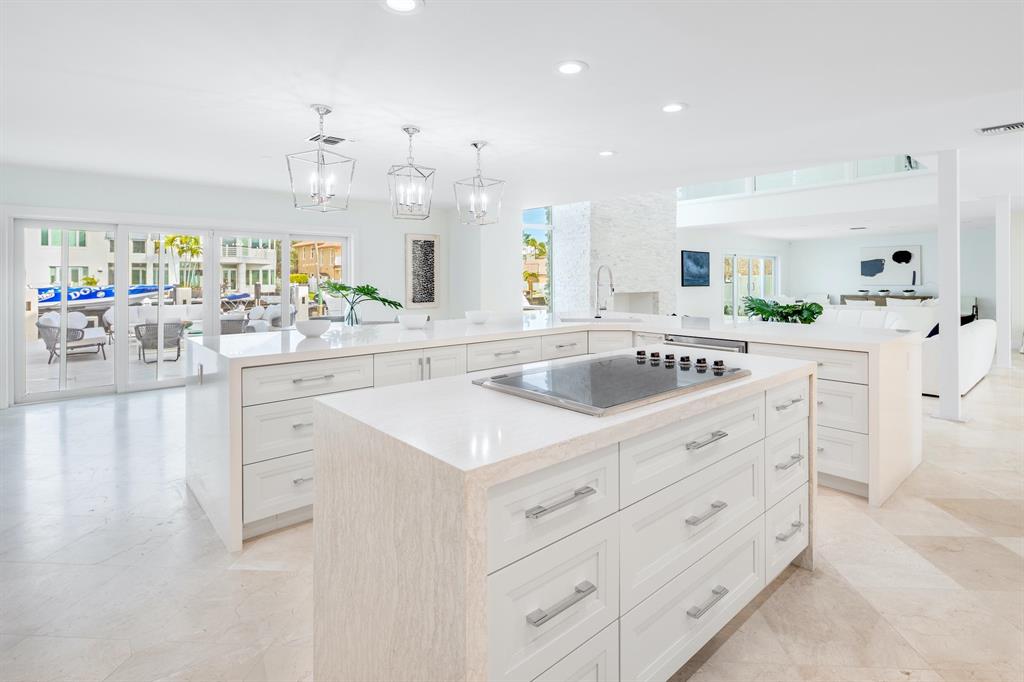 TROPIC ISLE - Residential